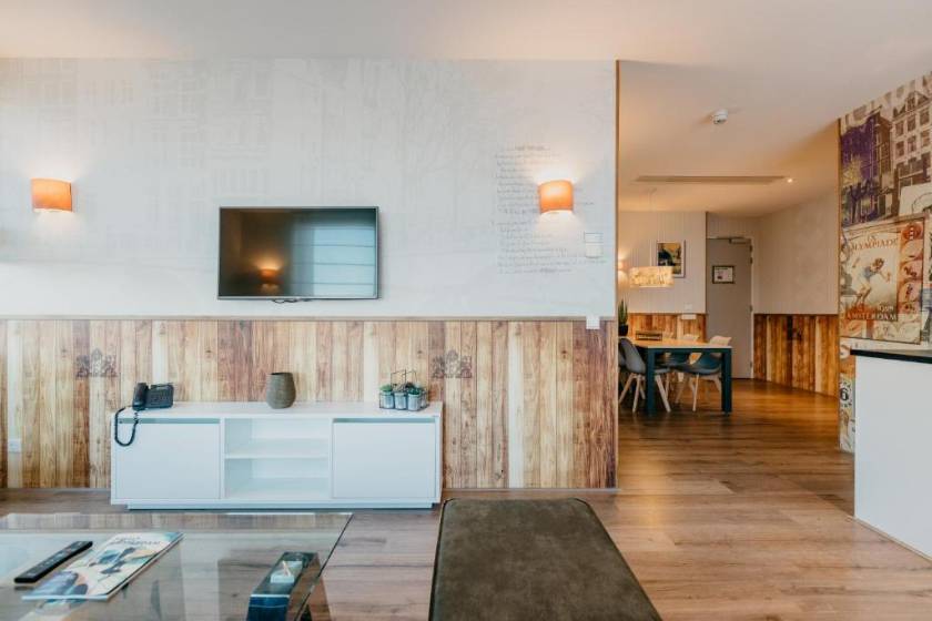 Amsterdam ID Aparthotel - Three-Bedroom Apartment