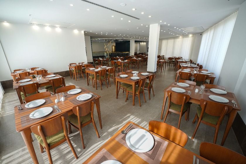 هتل ایوان 2 (فدائی) مشهد - رستوران