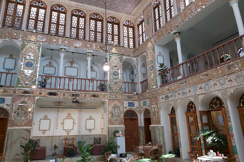 خانه تاریخی مشیرالملک