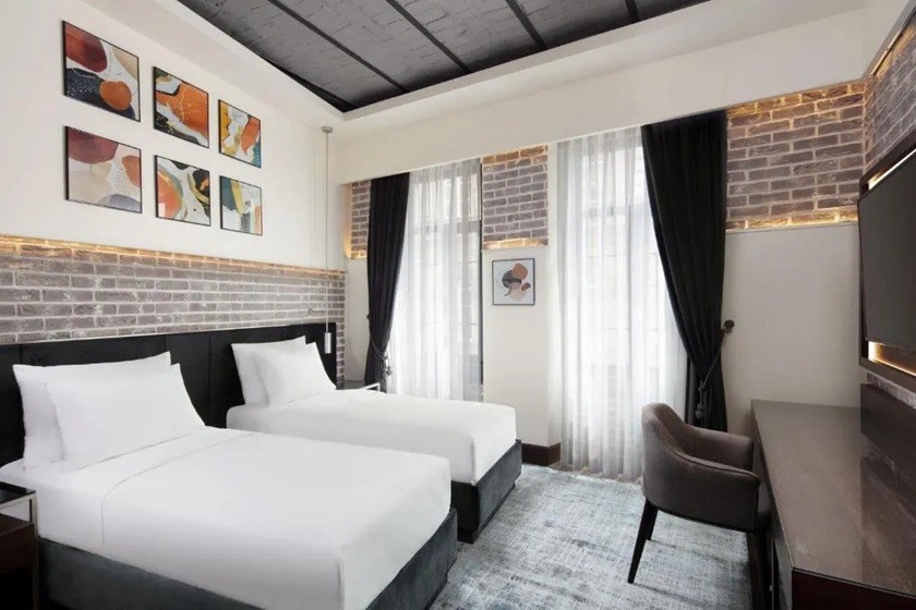 DeCamondo Galata, a Tribute Portfolio Hotel Istanbul - Karakoy Banque Adjoining Twin 