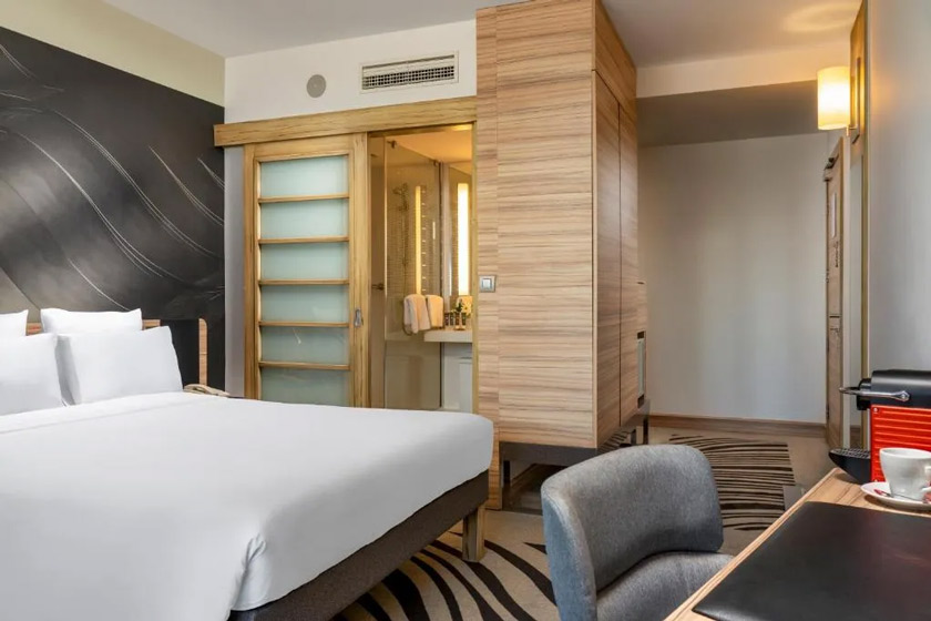 Novotel Istanbul Zeytinburnu Istanbul - Executive Room With Queen Bed And Sofa