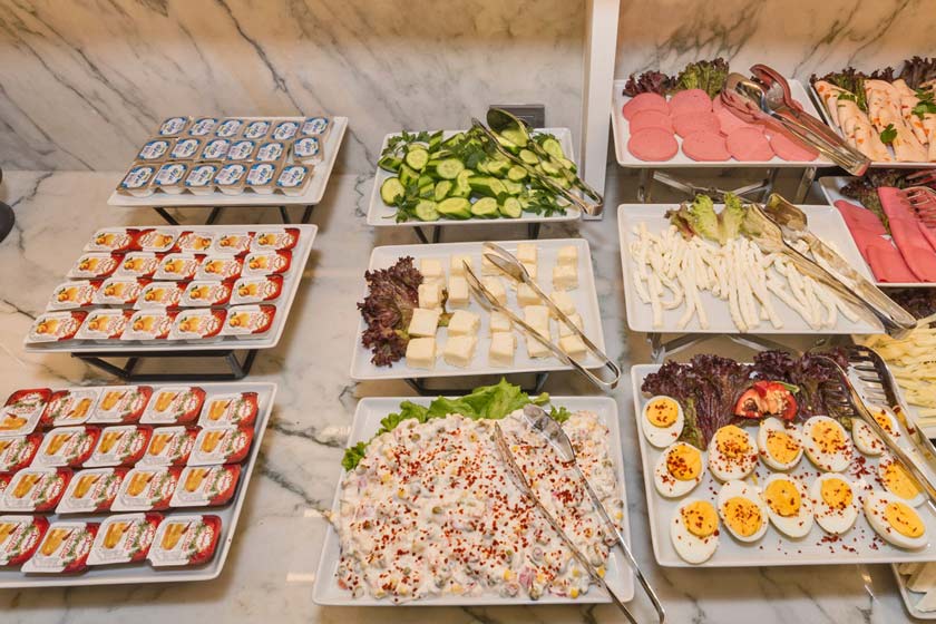 Golden Royal Hotel Istanbul - breakfast