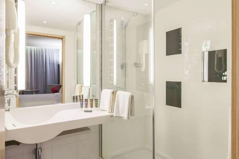 Novotel Istanbul Zeytinburnu Istanbul - Executive Room With Queen Bed And Sofa