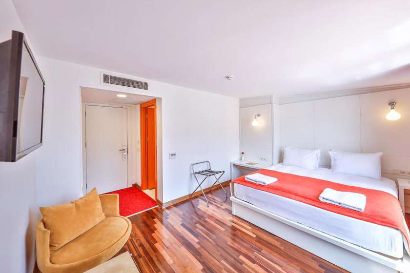 Senatus Hotel - Special Class Istanbul - Deluxe Double Room with Balcony