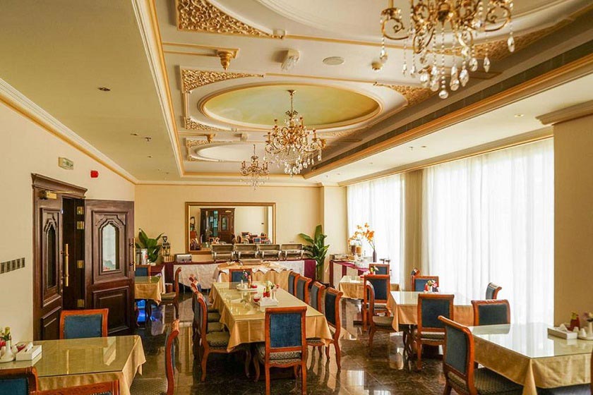 La Rosa Hotel Oman Muscat - Restaurant
