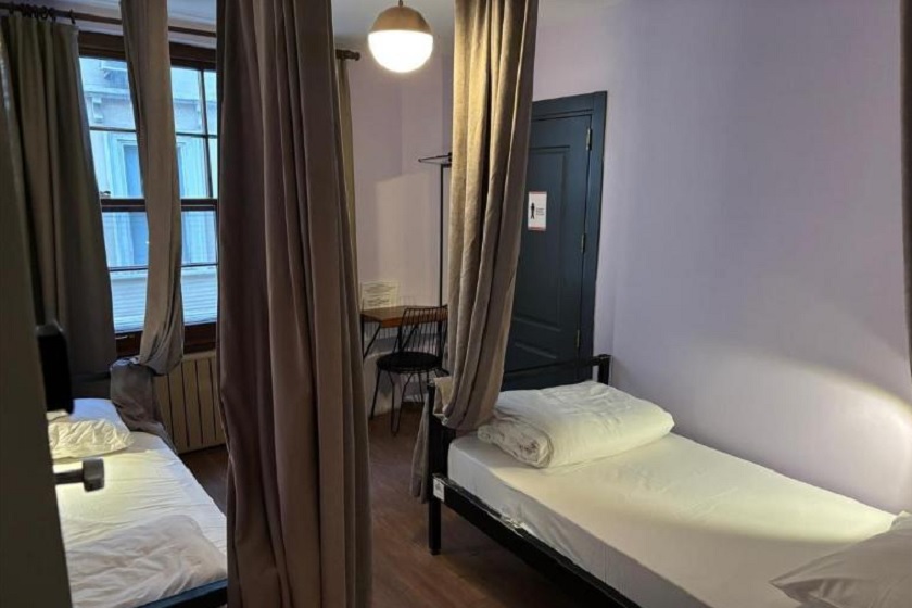 Hostel Le Banc Istanbul - Single Bed in Female Dormitory Room