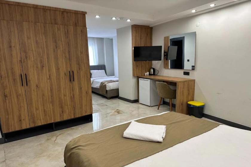 Pars Palas Hotel van - Triple Room