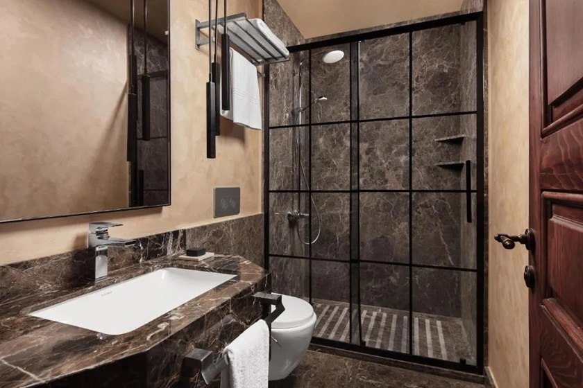 DeCamondo Galata, a Tribute Portfolio Hotel Istanbul - Galata House Suite  