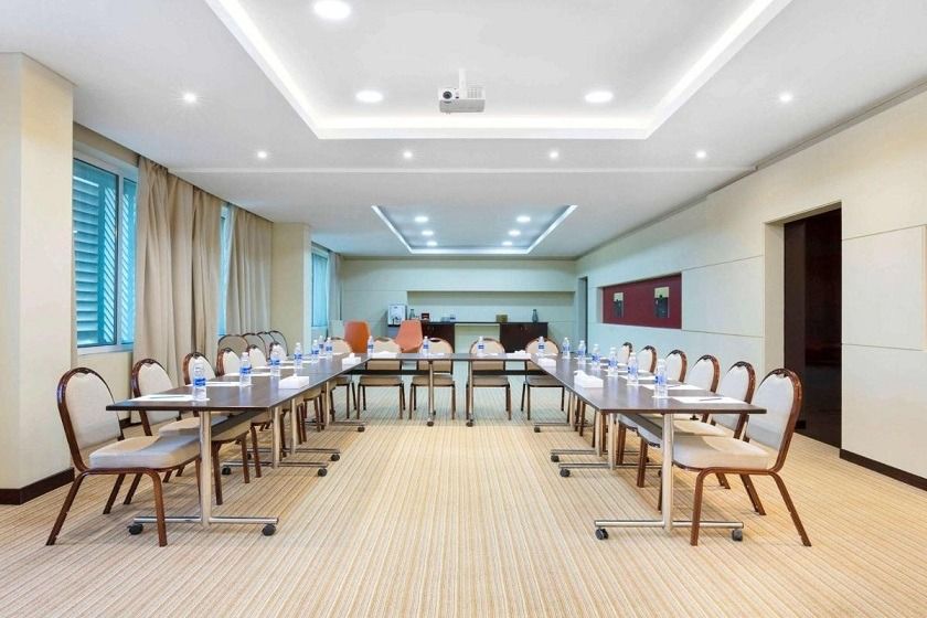 Ibis Muscat - Conference Room