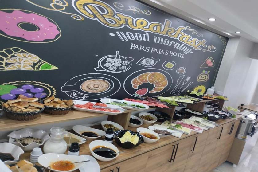 Pars Palas Hotel van - breakfast