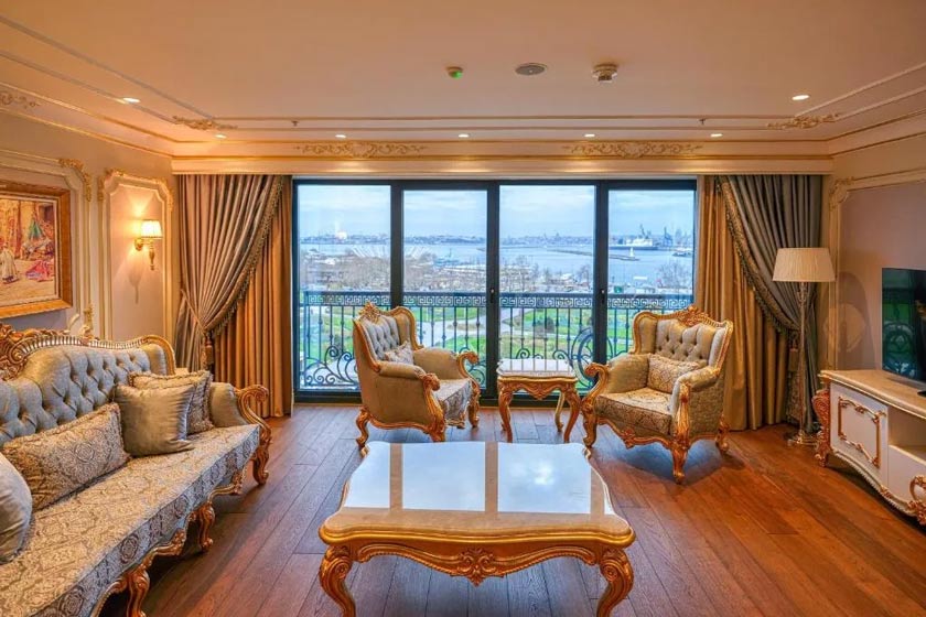 Dekalb Hotel Istanbul - Junior Suite Room with Sea View