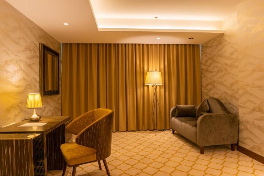 Royal Crown Hotel muscat - Standard Double Suite