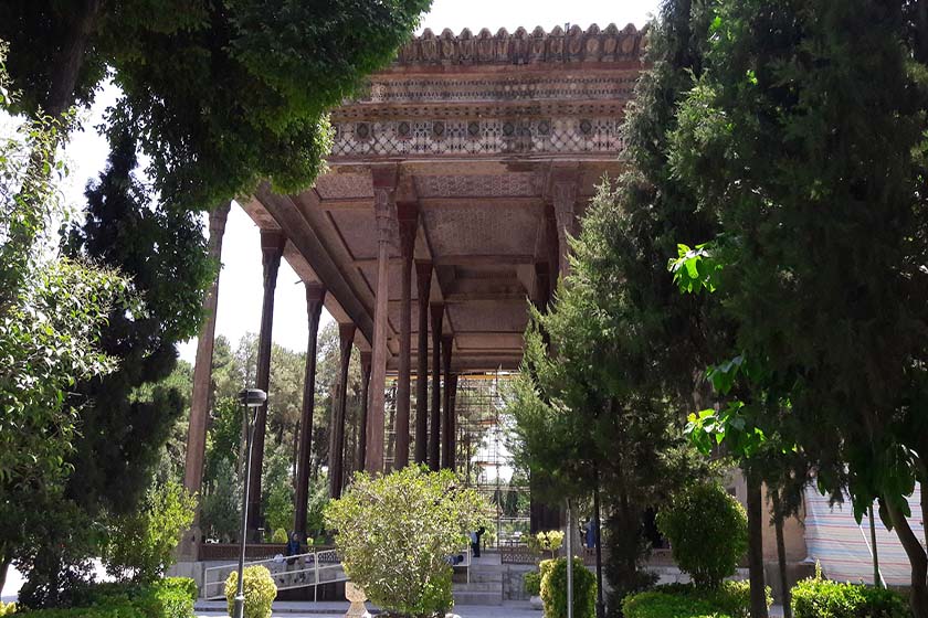 باغ موزه چهل ستون