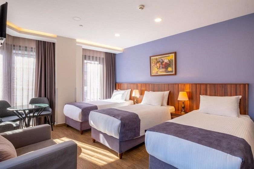 La Wisteria Boutique Hotel Istanbul - Corner Triple Room