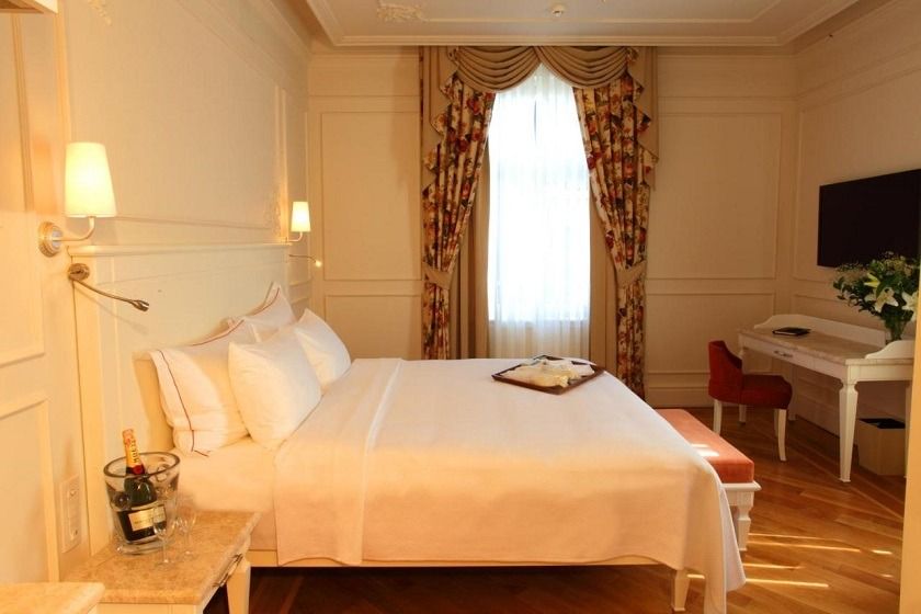 Corinne Art & Boutique Hotel Istanbul - Deluxe Room