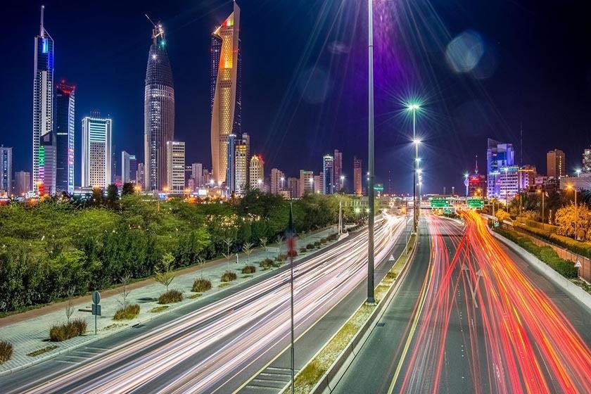 خیابان های کویت در شب. منبع عکس: Planet Of Hotels، عکاس: نامشخص