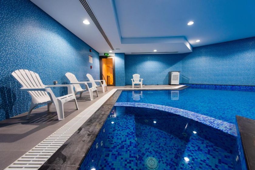 Rozana Hotel muscat - pool