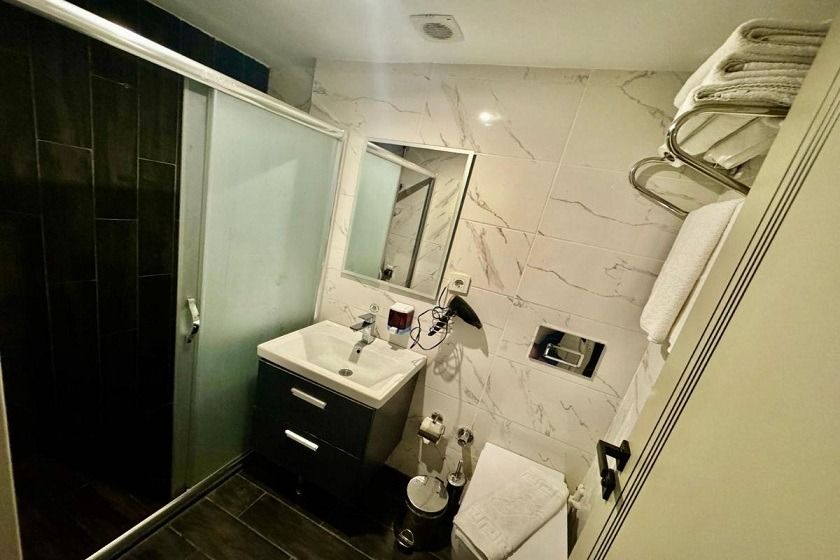 Aram Nenessa Hotel Istanbul - Standard Triple Room