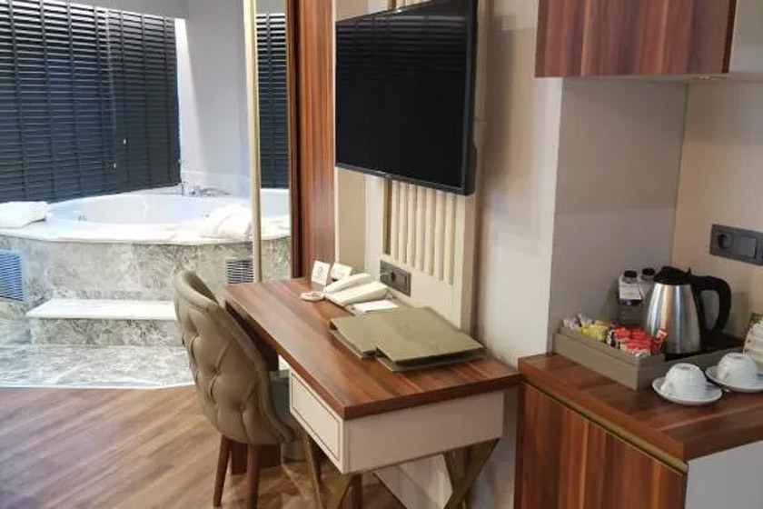 Golden Royal Hotel Istanbul - Superior Suite with Sea View