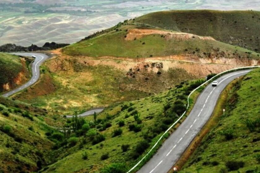جاده زنجان به منجیل. منبع عکس: Itto.int. عکاس: نامشخص