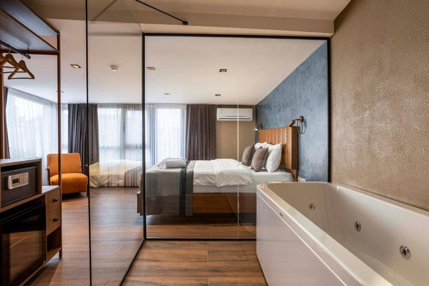 Marlon Hotel Istanbul - Queen Room with Spa Bath