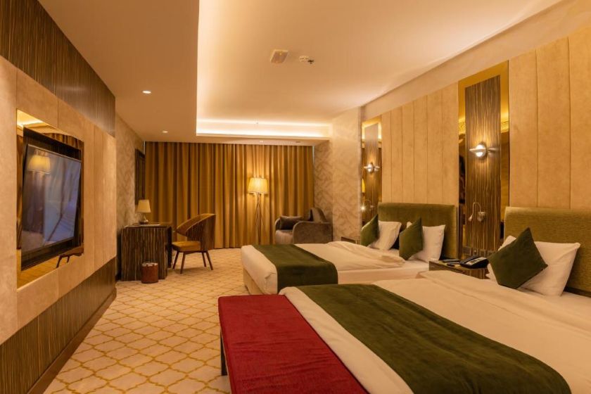 Royal Crown Hotel muscat - Standard Double Suite