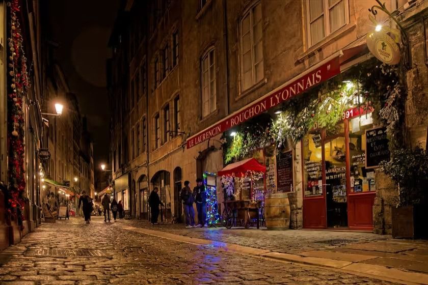 ۱۰. لیون، فرانسه (Lyon, France) ؛ بهترین مکان برای عاشقان غذا