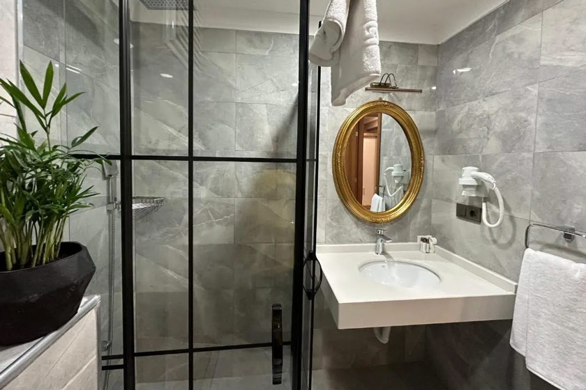 H&L Suites Istanbul - Apartment with Balcony