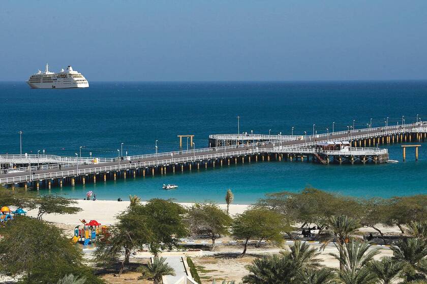 اسکله بزرگ تفریحی کیش