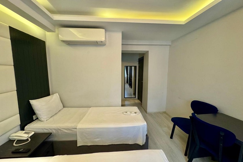 Aram Nenessa Hotel Istanbul - Standard Triple Room