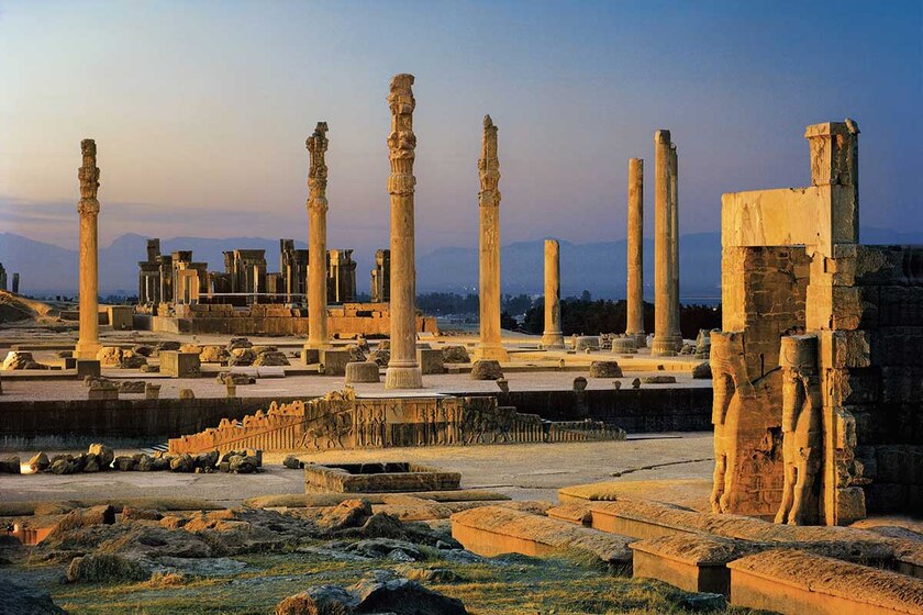 ستون های تخت جمشید