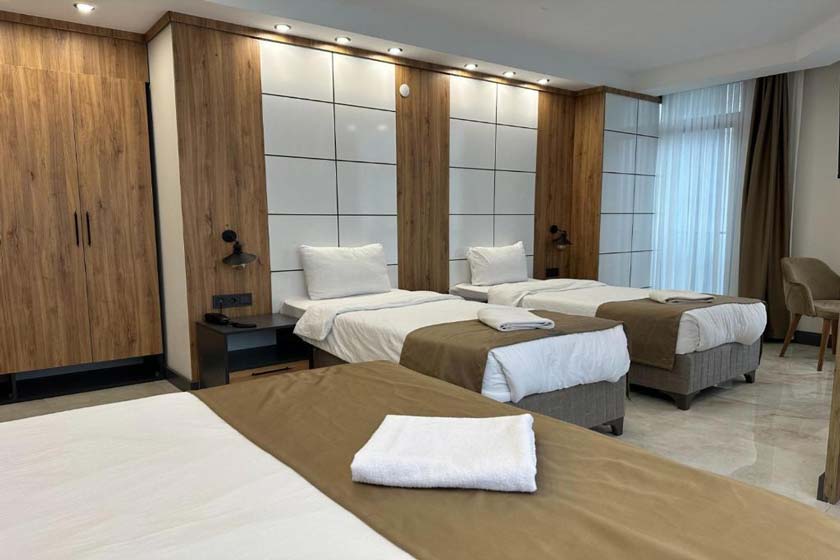 Pars Palas Hotel van - Deluxe Quadruple Room