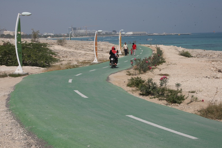 جاده ساحلی جهان کیش. منبع عکس: وب‌سایت Tourism.Kish.Ir. عکاس:‌ نامشخص