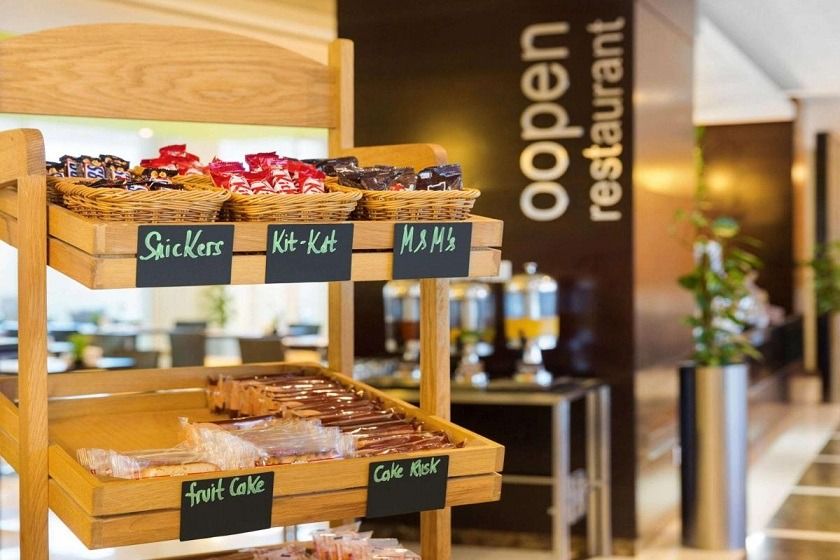Ibis Muscat - Food And Drink