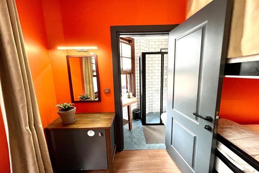 Hostel Le Banc Istanbul - Single Bed in Female Dormitory Room