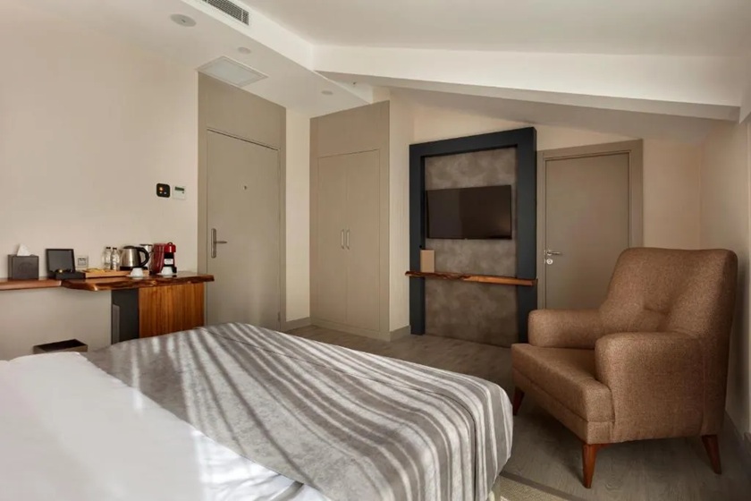 Buem Hotel Kosuyolu Istanbul - Deluxe Double Room with Balcony