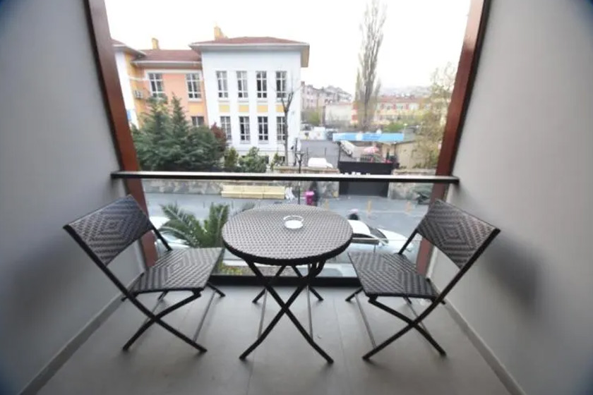 The Elegant Hotel Istanbul - Double Room with Balcony