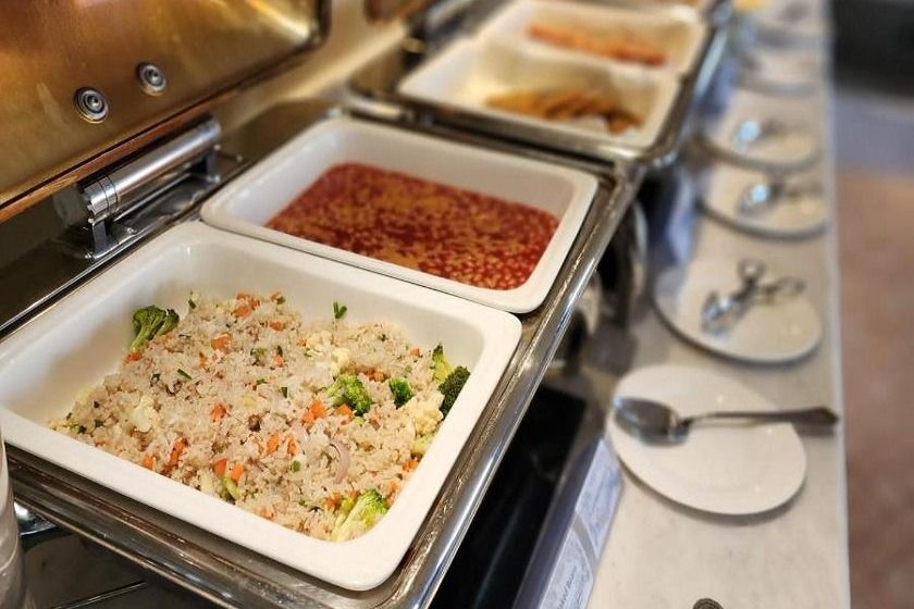 Al Hail Waves Hotel Managed By Centara Muscat - Food And Drink