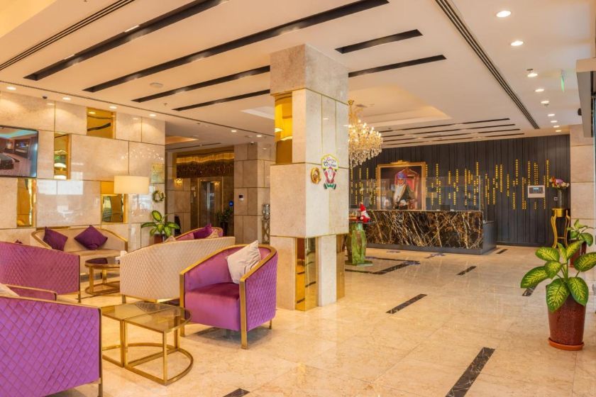 Royal Crown Hotel muscat - lobby