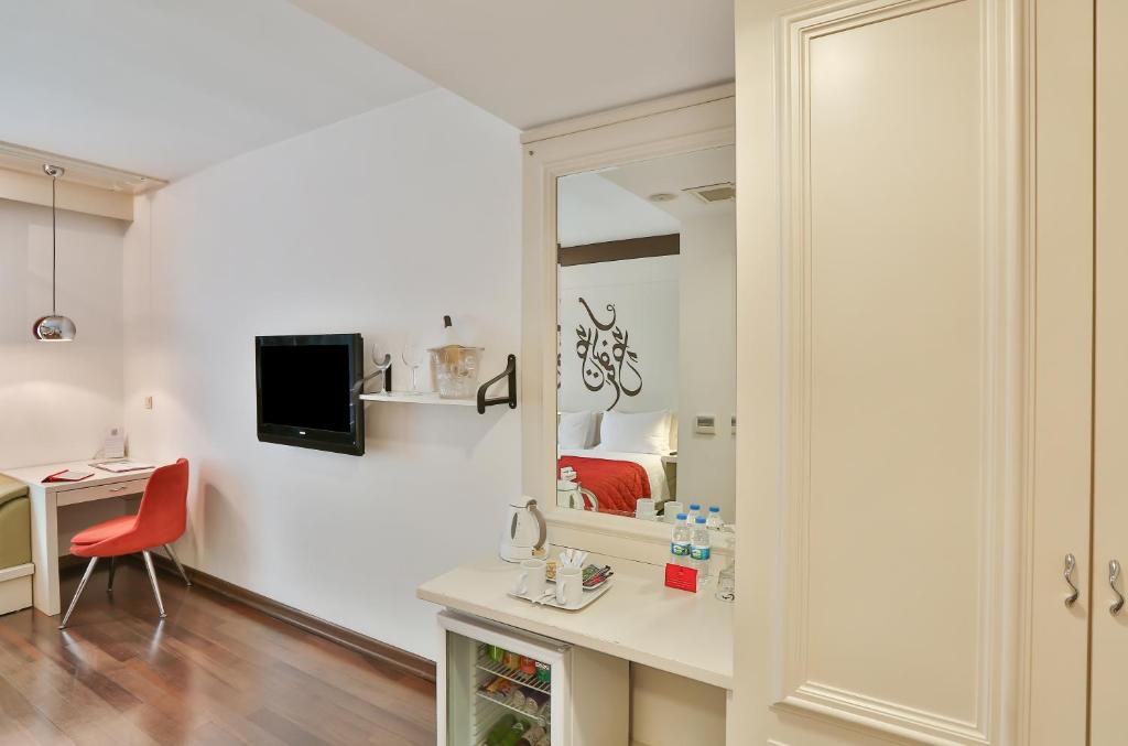 Senatus Hotel - Special Class Istanbul - Double Room - Basement Floor