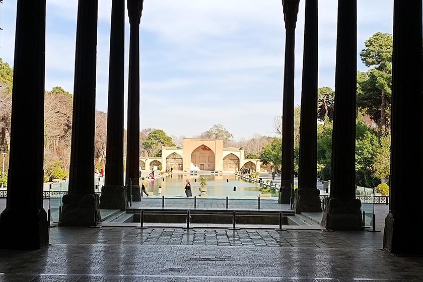 مسیر دسترسی به چهل ستون
