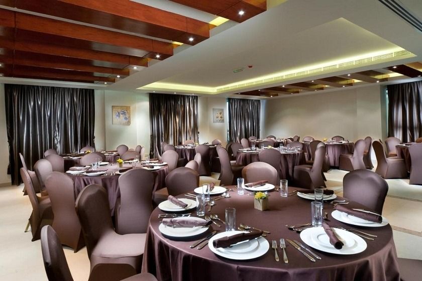 Al Hail Waves Hotel Managed By Centara Muscat - Restaurant