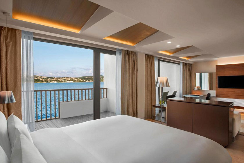 The Grand Tarabya Hotel Istanbul - Junior Suite with Bosphorus View