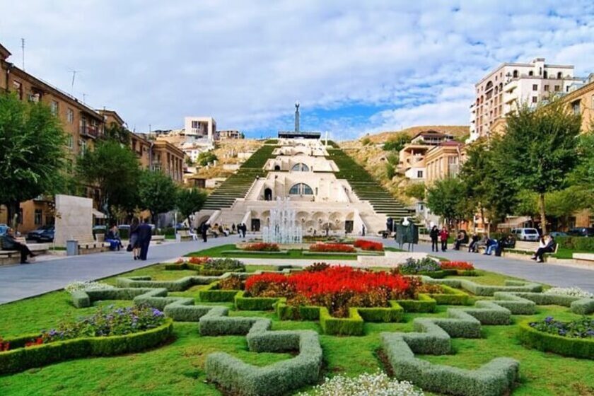 هزار پله ایروان. منبع عکس: گوگل‌مپ. عکاس: Armenia-Guide