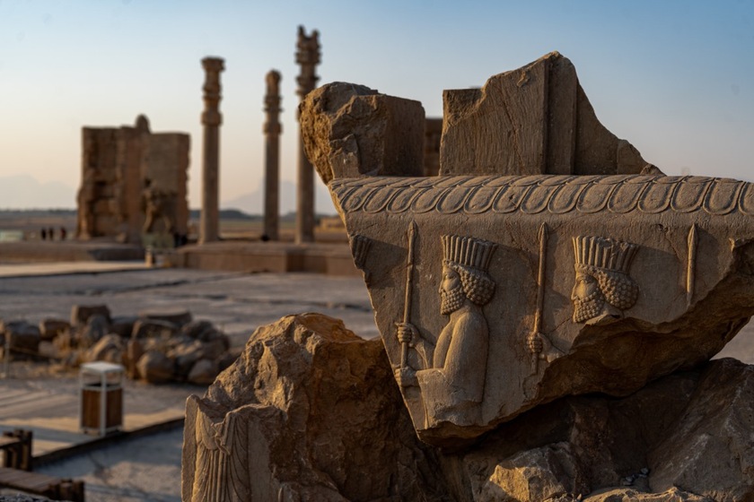 کاخ آپادانا