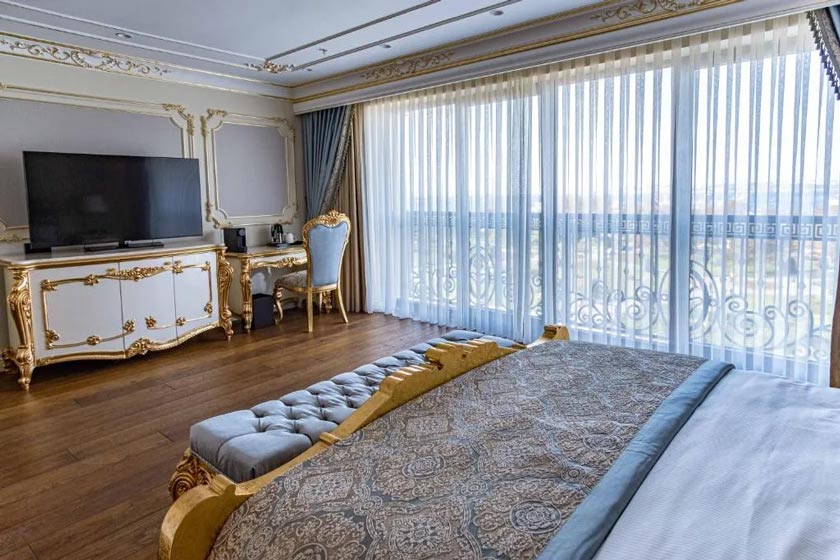 Dekalb Hotel Istanbul - Junior Suite Room with Sea View