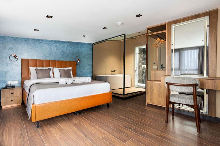 Marlon Hotel Istanbul - Queen Room with Spa Bath