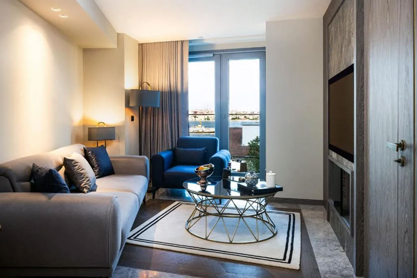 The Maestro Hotel Istanbul - Princess Suite with City View 