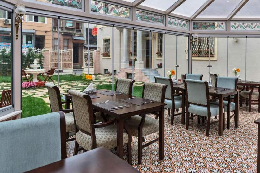 Enderun Hotel Istanbul - breakfast saloon