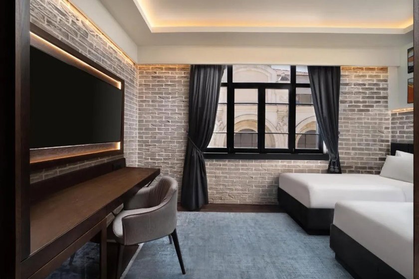 DeCamondo Galata, a Tribute Portfolio Hotel Istanbul - Karakoy Banque Deluxe Twin Room